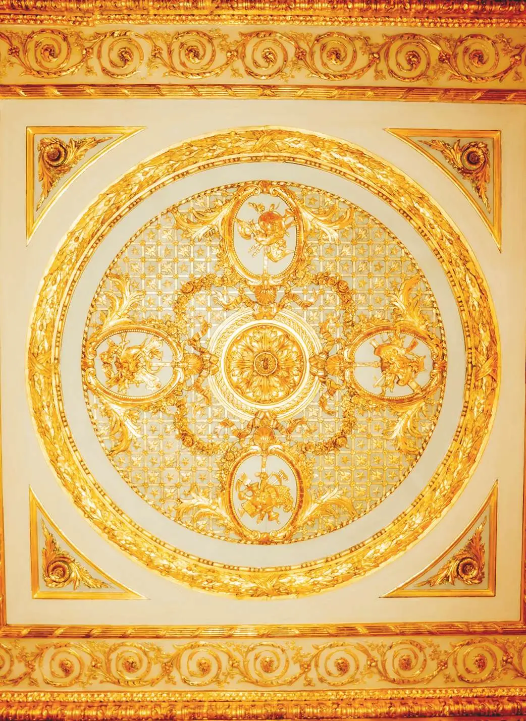 Restauration de dorure au plafond